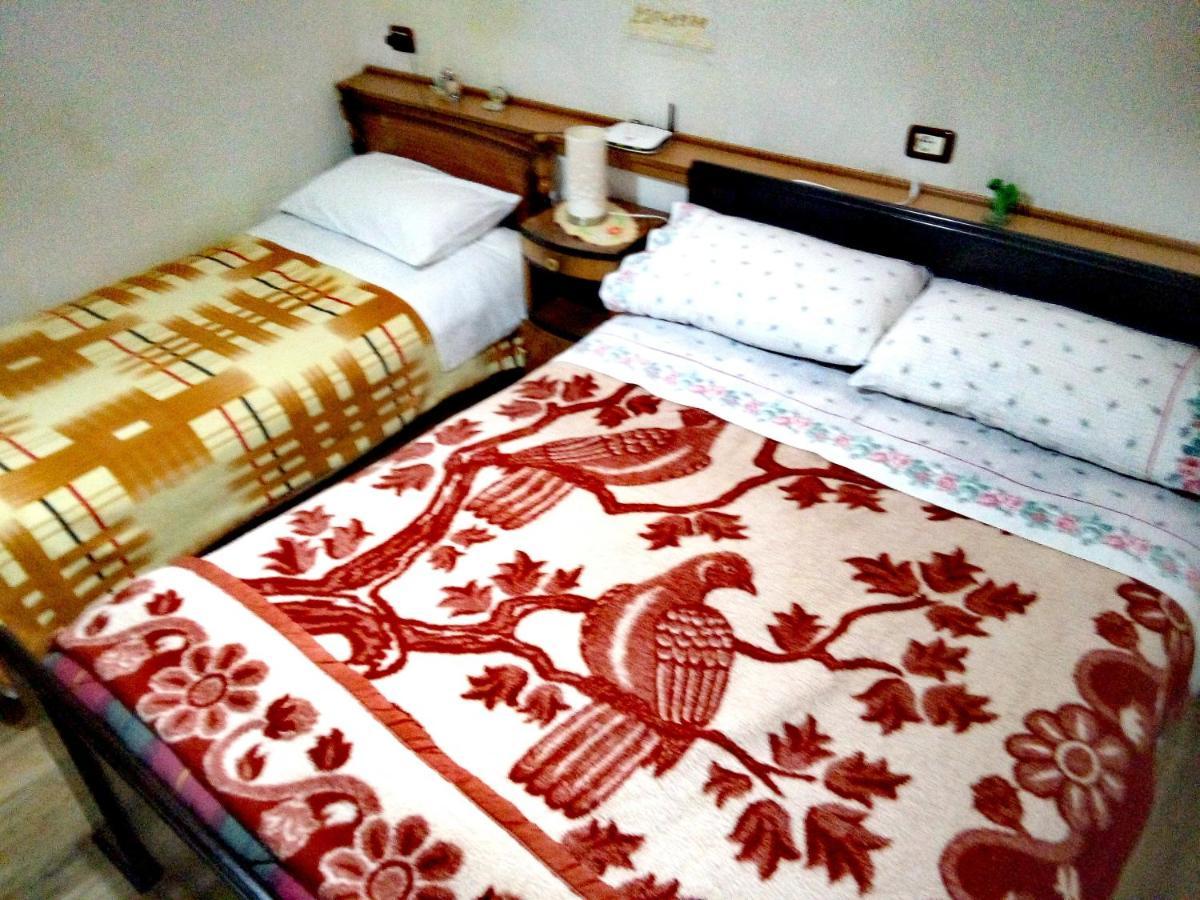 Ruols Guesthouse Gjirokastër Dış mekan fotoğraf