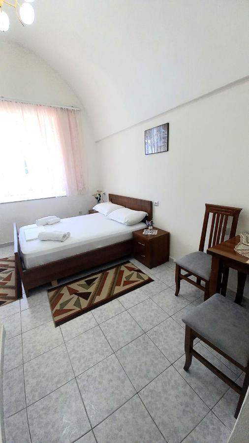Ruols Guesthouse Gjirokastër Dış mekan fotoğraf