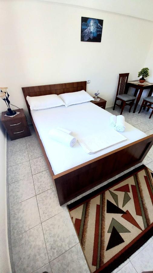 Ruols Guesthouse Gjirokastër Dış mekan fotoğraf