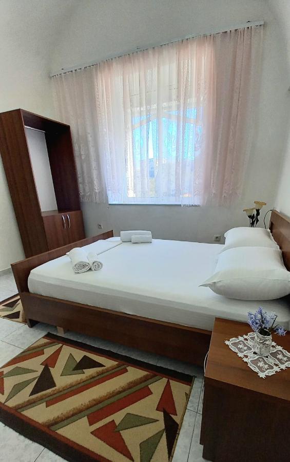 Ruols Guesthouse Gjirokastër Dış mekan fotoğraf